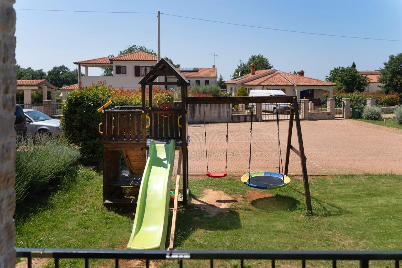 Holiday Home Maslina Poreč Exteriör bild